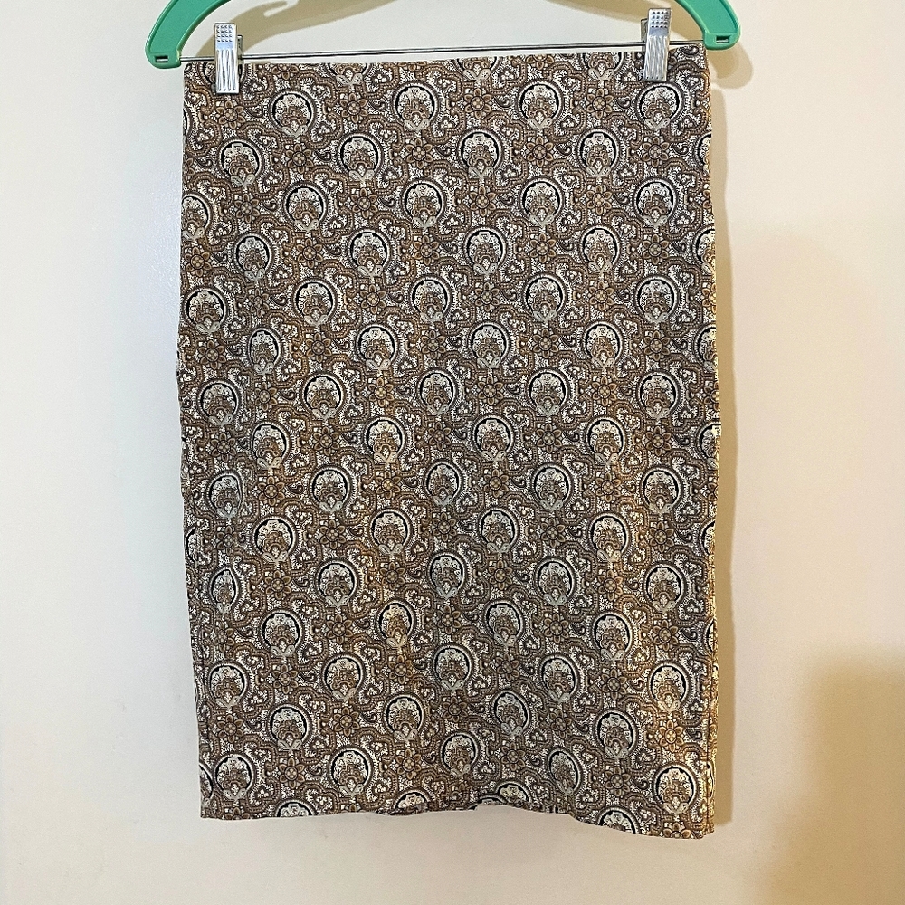 VanHeusen stretch pencil skirt